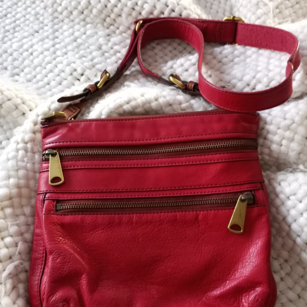 Red leather Fossil cross-body purse